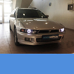 Установка би-ксеноновых линз в Mitsubishi Legnum 2002г.