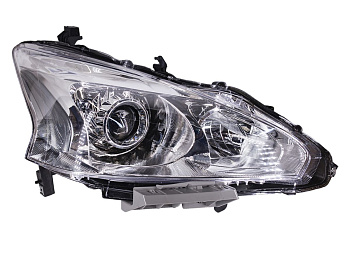 Фара Nissan Teana (2013) галоген (правая) без электрокорректора
