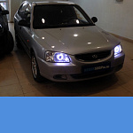 Установка би-ксеноновых Morimoto mini G5H1 2.5"с ангельскими глазками CCFL в Hyundai Accent 2008 год