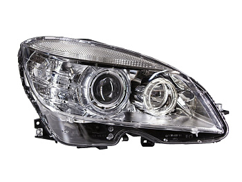 Фара Mercedes C-class W204 (2008-2010) Ксенон (правая) (без регулируемого  рулевого управления)